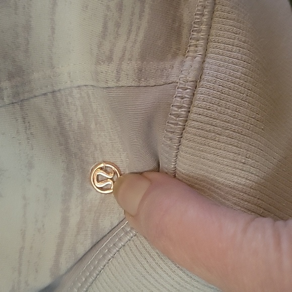 Lululemon Jacket Size 8 - Picture 4 of 9